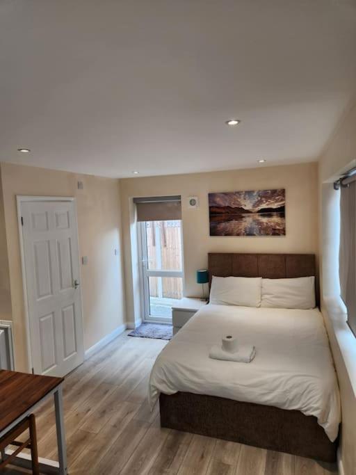בקסליהית' Beautiful Private En-Suite Room With Its Own Entry מראה חיצוני תמונה